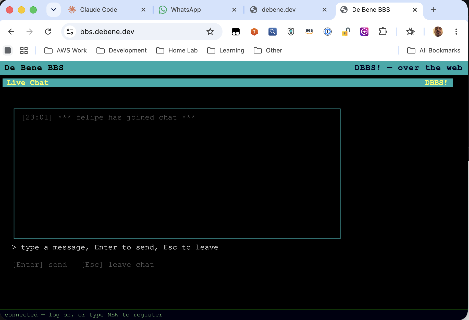 Live chat with join notifications