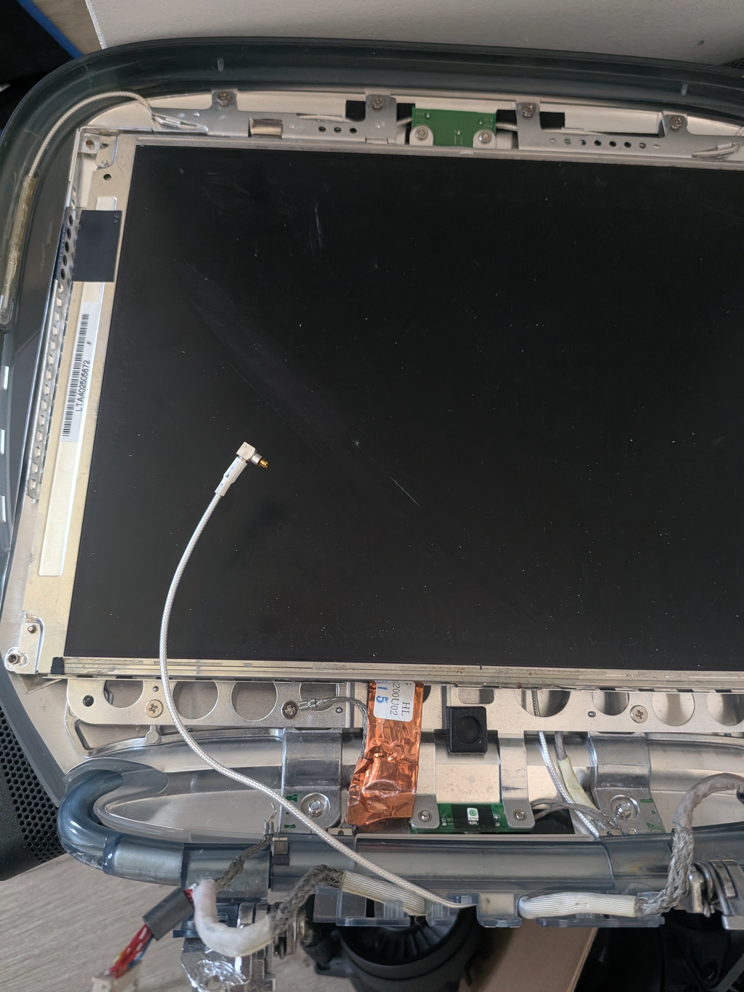 Dead LCD display with disconnected antenna cable